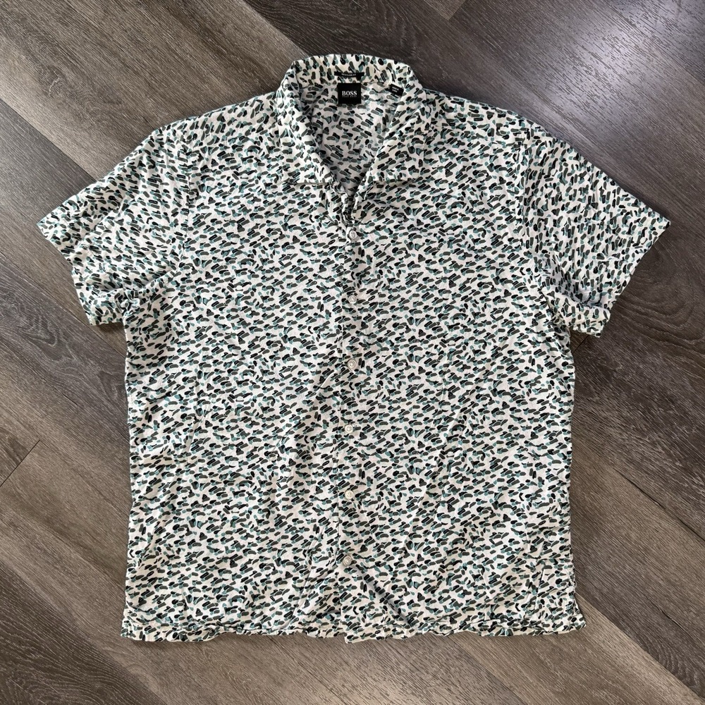 Hugo Boss Unisex Button Up Shirt XL White Gray Black Teal Asymmetrical Shapes